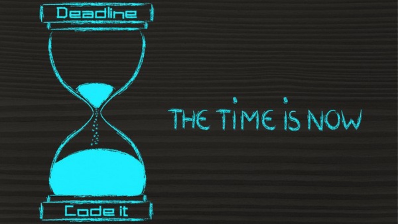 Hands on a keyboard with a Python book