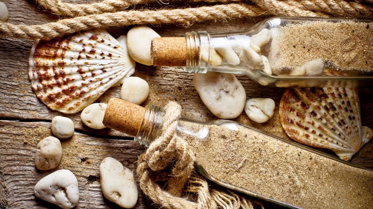 Ships at sea on the web